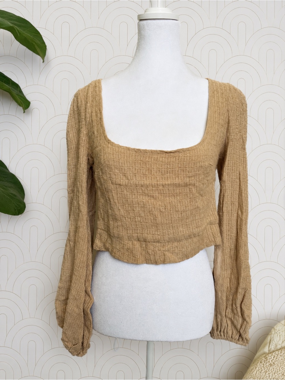 Selfie Leslie Square-Neck Open-Back Textured Long-Sleeve Top - Beige/Tan